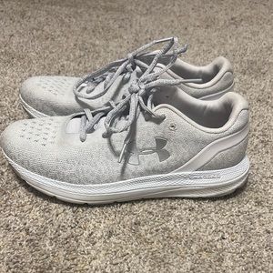 White/grey Under Armor Charged size 9